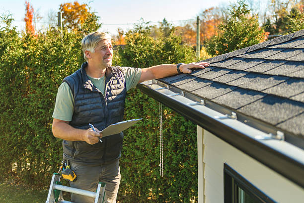 Professional Roofing technician working in Hawarden, IA
